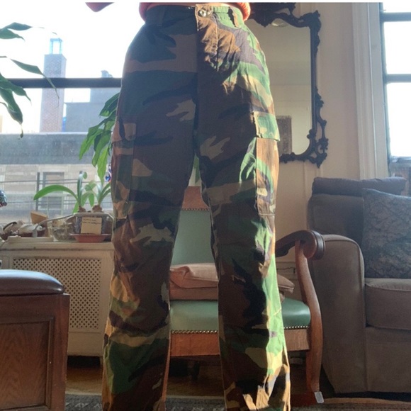 True Vintage Camo Pants - Picture 1 of 3